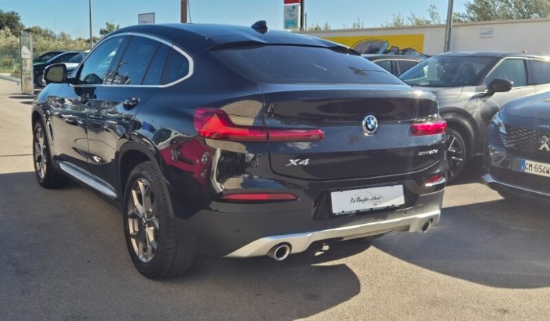 
								BMW X4 XDRIVE 20D X-LINE 2021 completo									