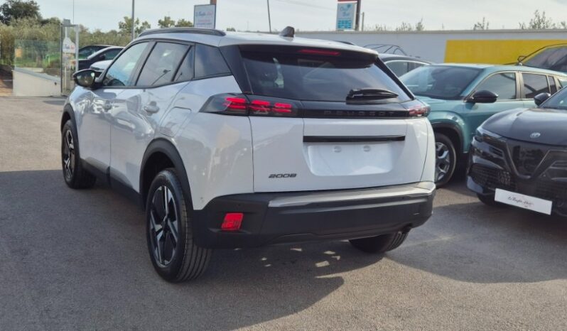 
								Peugeot 2008 ALLURE 2025 completo									