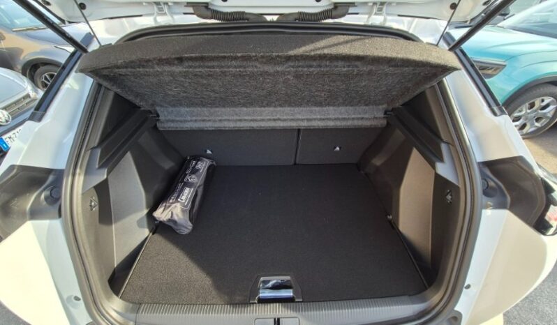 
								Peugeot 2008 ALLURE 2025 completo									
