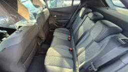 
										Peugeot 2008 ALLURE 2025 completo									