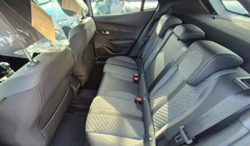 
								Peugeot 2008 ALLURE 2025 completo									
