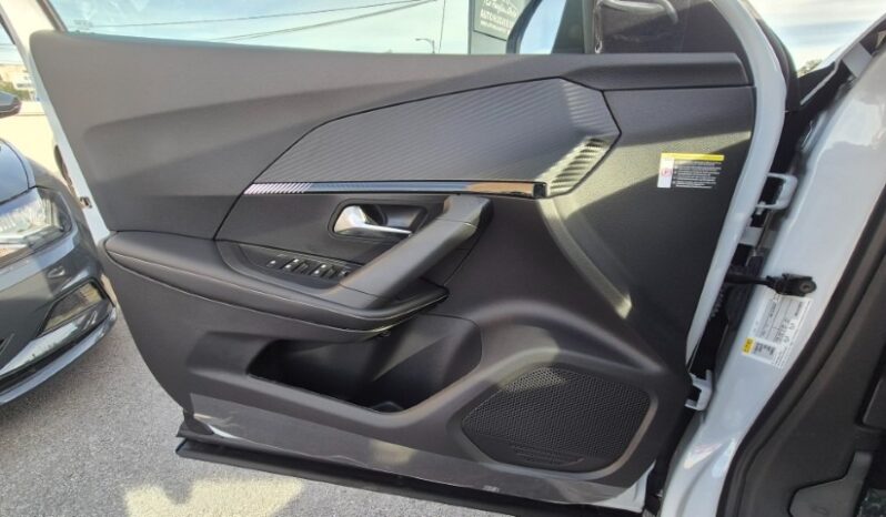 
								Peugeot 2008 ALLURE 2025 completo									