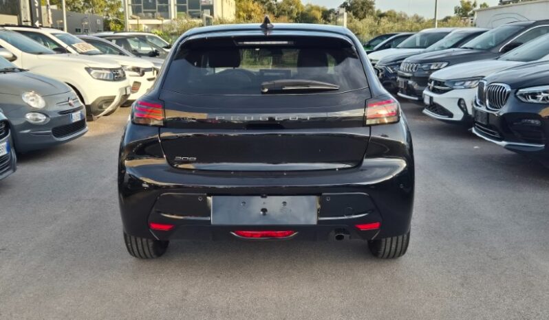 
								Peugeot 208 ALLURE 2025 completo									
