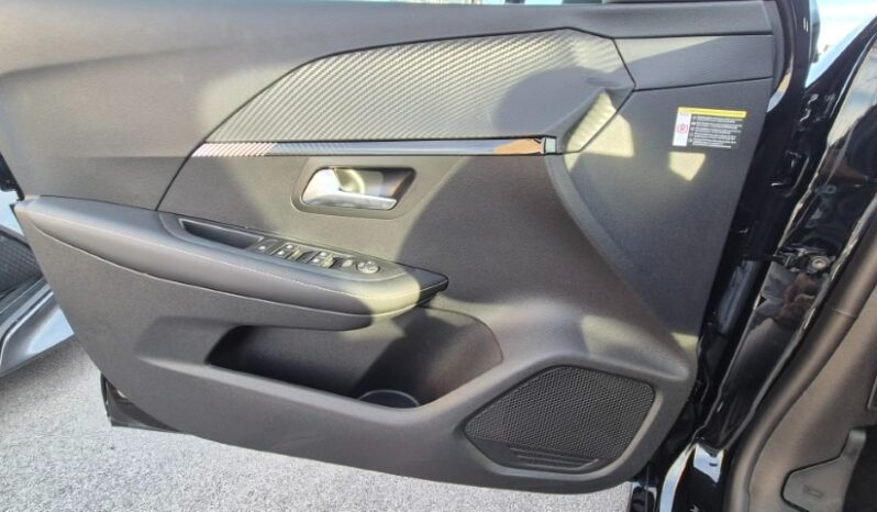 
								Peugeot 208 ALLURE 2025 completo									