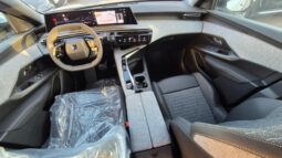 
										Peugeot 3008 HYBRID E-DCS6 ALLURE PARONAM PACK 2025 completo									