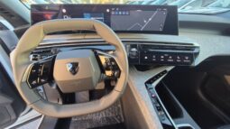 
										Peugeot 3008 HYBRID E-DCS6 ALLURE PARONAM PACK 2025 completo									