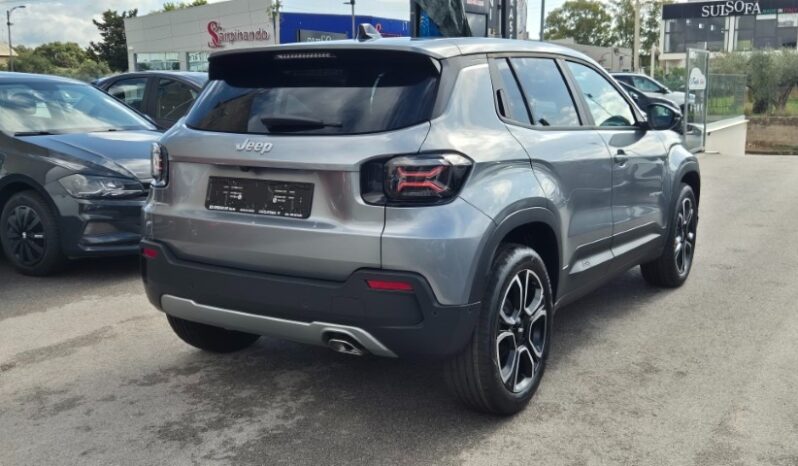 
								Jeep AVENGER SUMMIT 2025 completo									