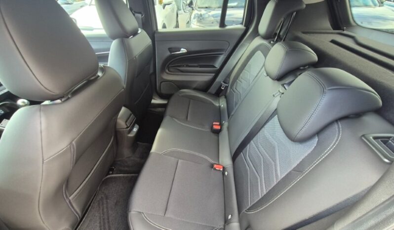 
								Jeep AVENGER SUMMIT 2025 completo									