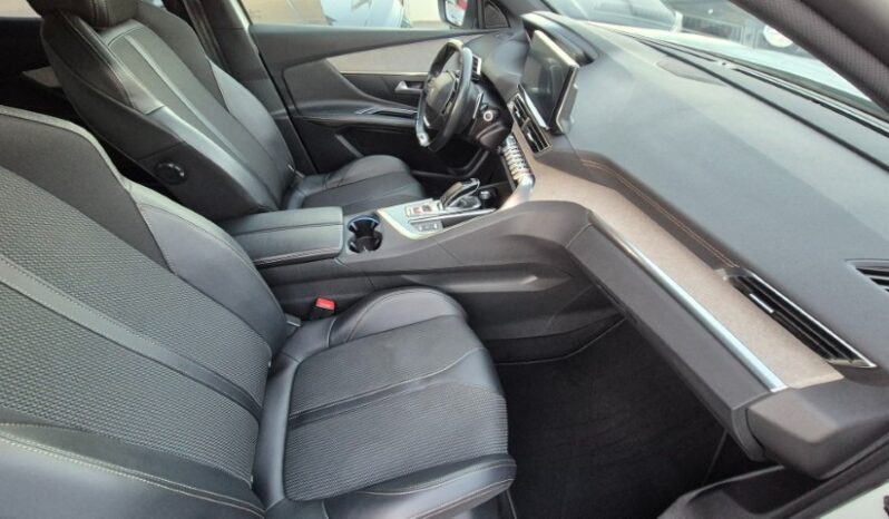 
								Peugeot 3008 EAT8 GT 2022 completo									