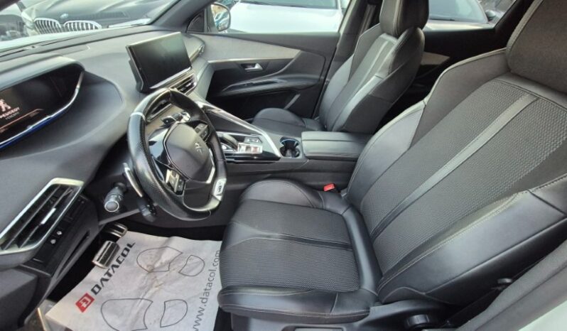 
								Peugeot 3008 EAT8 GT 2022 completo									
