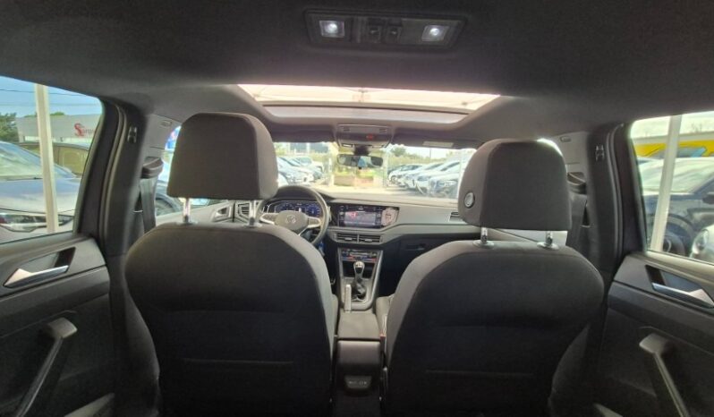 
								Volkswagen TAIGO TSI R-LINE (TETTUCCIO APRIBILE) 2024 completo									