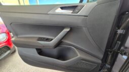 
										Volkswagen TAIGO TSI R-LINE (TETTUCCIO APRIBILE) 2024 completo									