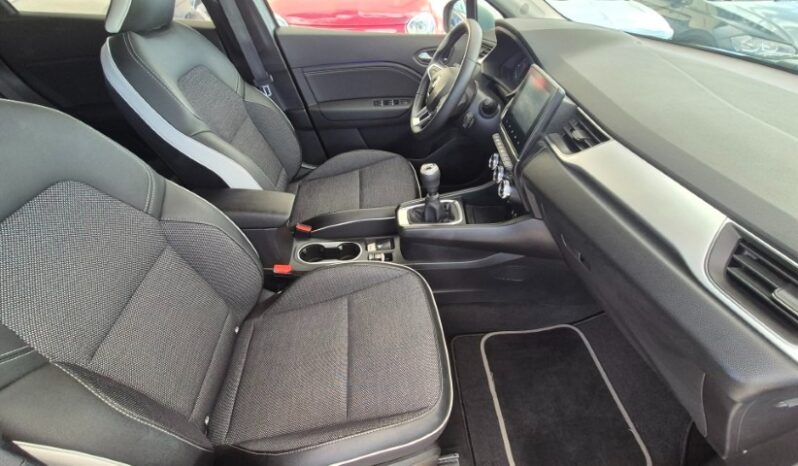 
								Renault CAPTUR TCE TECHNO 2024 completo									