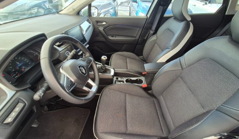 
								Renault CAPTUR TCE TECHNO 2024 completo									