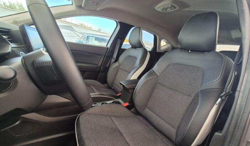 
								Renault CAPTUR TCE TECHNO 2024 completo									