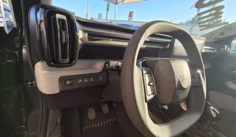 
								Citroen C3 MAX 2025 completo									