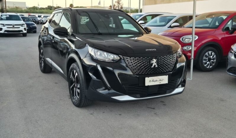 
								Peugeot 2008 ALLURE PACK 2023 completo									