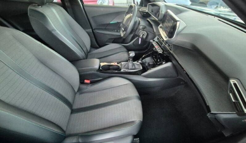 
								Peugeot 2008 ALLURE PACK 2023 completo									