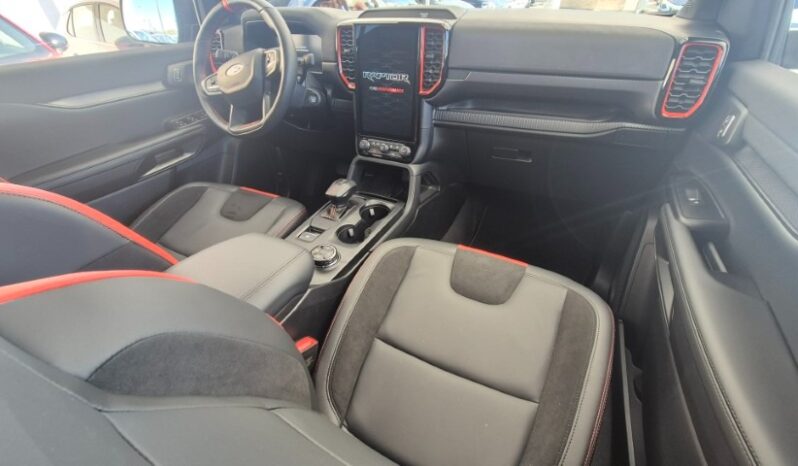 
								Ford RANGER RAPTOR 2025 completo									