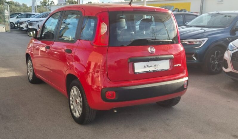 
								Fiat panda HYBRID 2022 completo									