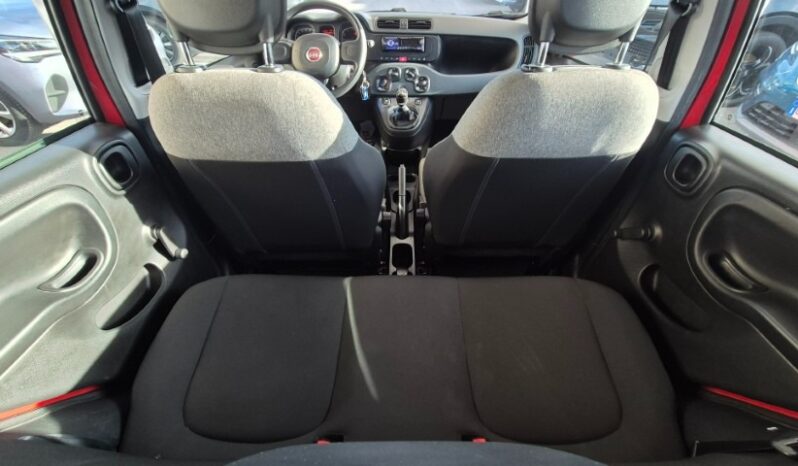 
								Fiat panda HYBRID 2022 completo									