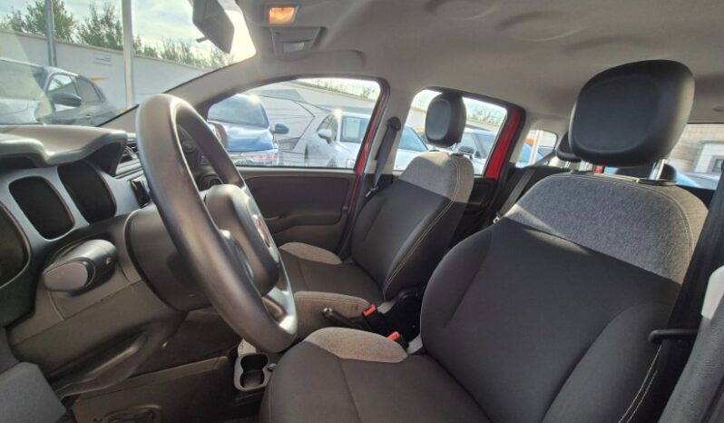 
								Fiat panda HYBRID 2022 completo									