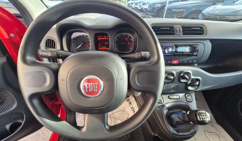 
								Fiat panda HYBRID 2022 completo									