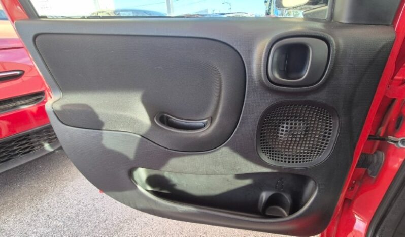 
								Fiat panda HYBRID 2022 completo									