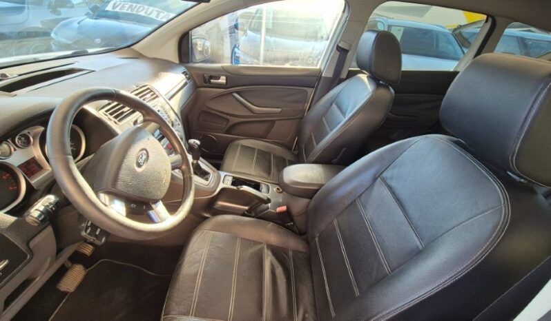 
								Ford KUGA POWERSHIFT TITANIUM 4WD GANCIO TRAINO 2011 completo									