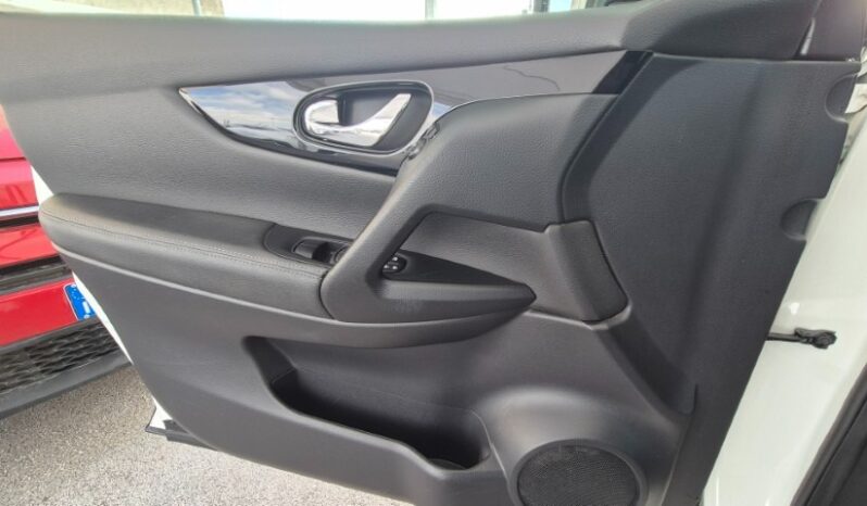 
								Nissan qashqai DCI TEKNA 2016 completo									