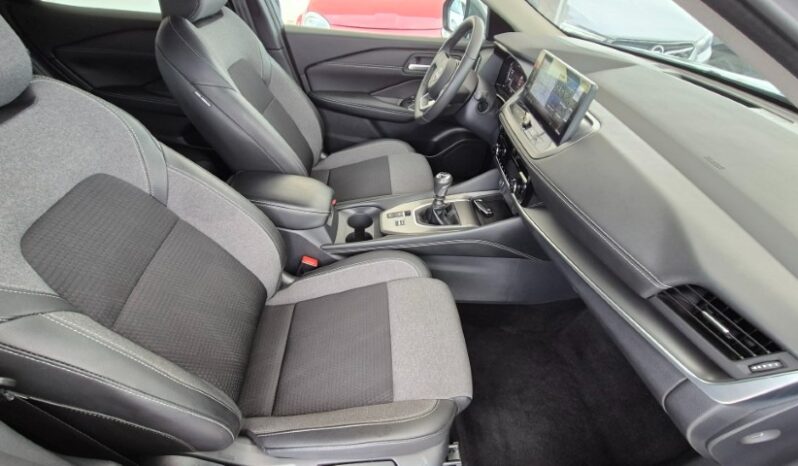 
								Nissan qashqai MHEV N-CONNECTA 2025 completo									