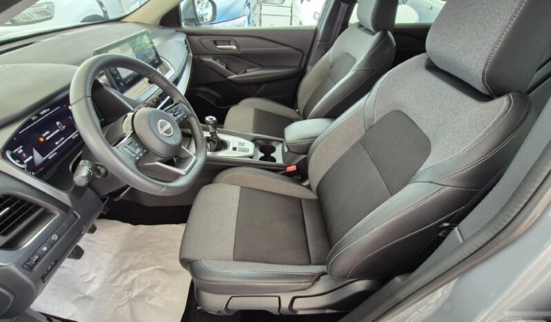 
								Nissan qashqai MHEV N-CONNECTA 2025 completo									