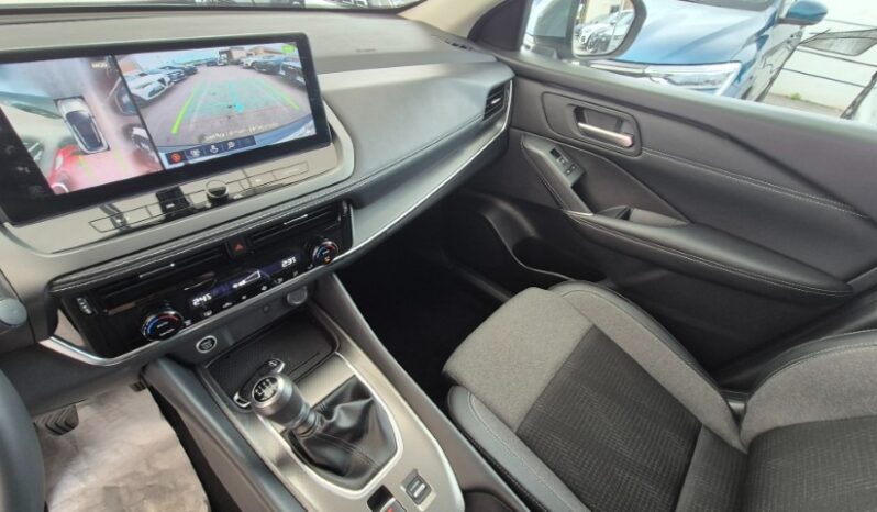 
								Nissan qashqai MHEV N-CONNECTA 2025 completo									