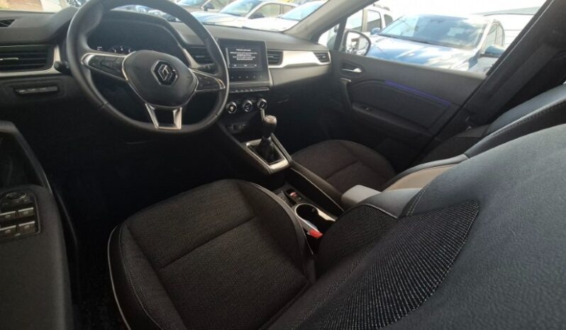 
								Renault CAPTUR TCE TECHNO 2024 completo									