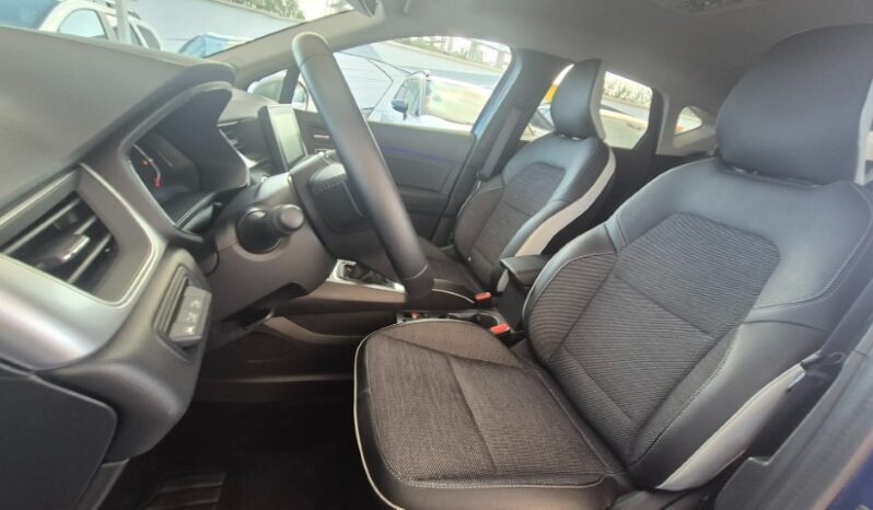 
								Renault CAPTUR TCE TECHNO 2024 completo									