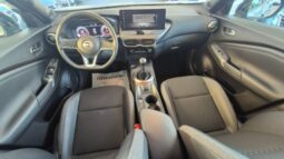 
										Nissan JUKE DIG-T N-CONNECTA 2025 completo									