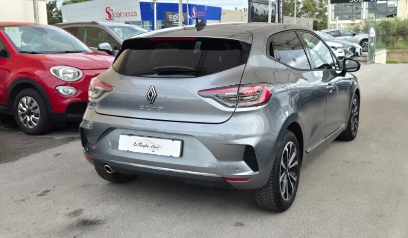 
								Renault CLIO TCE TECHNO 2025 completo									