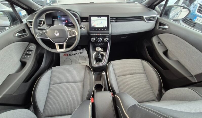 
								Renault CLIO TCE TECHNO 2025 completo									