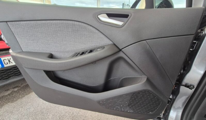 
								Renault CLIO TCE TECHNO 2025 completo									