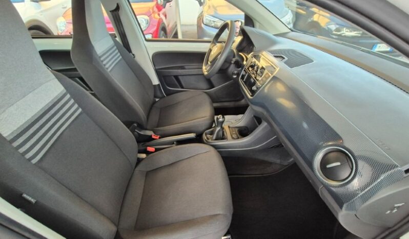 
								Volkswagen UP MOVE UP! 2023 completo									