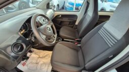 
										Volkswagen UP MOVE UP! 2023 completo									
