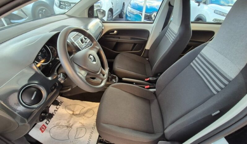 
								Volkswagen UP MOVE UP! 2023 completo									