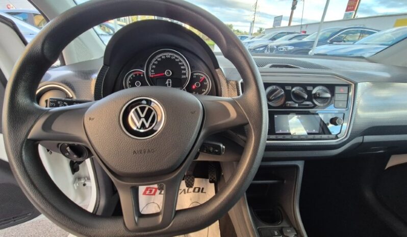 
								Volkswagen UP MOVE UP! 2023 completo									