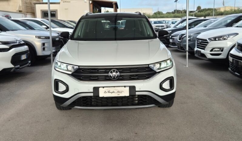 
								Volkswagen T-ROC TSI LIFE 2022 completo									