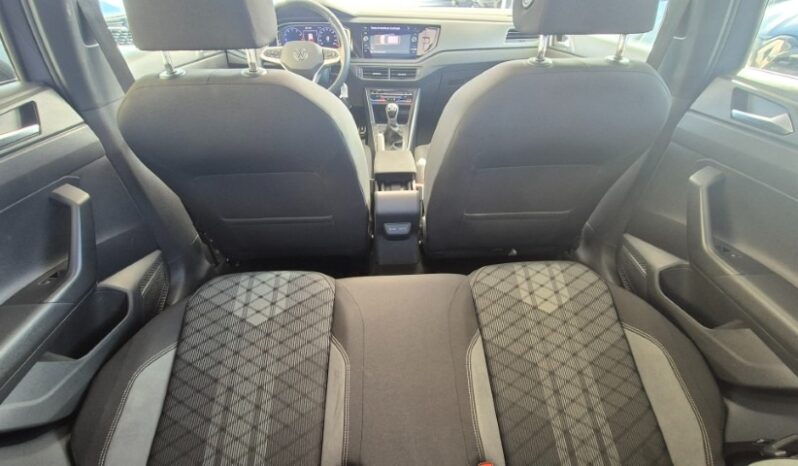 
								Volkswagen TAIGO TSI R-LINE (TETTUCCIO APRIBILE) 2022 completo									