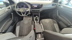 
										Volkswagen TAIGO TSI R-LINE (TETTUCCIO APRIBILE) 2022 completo									