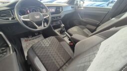 
										Volkswagen TAIGO TSI R-LINE (TETTUCCIO APRIBILE) 2022 completo									