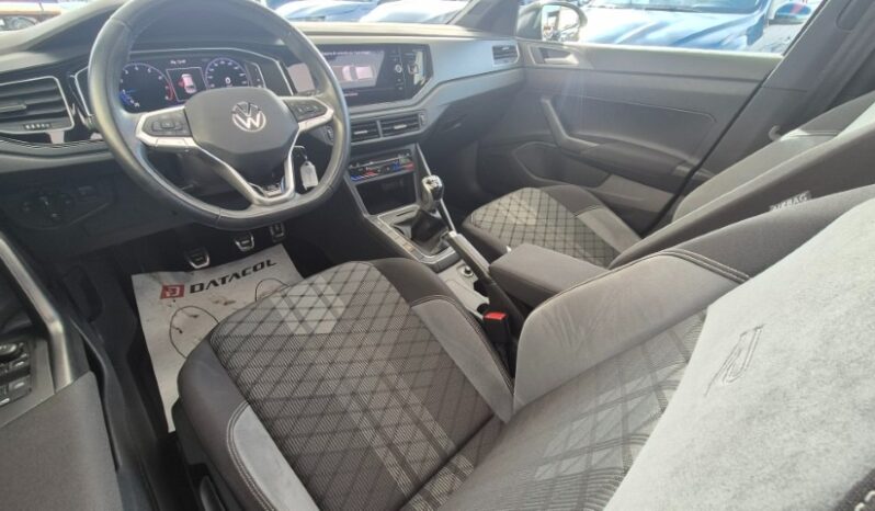 
								Volkswagen TAIGO TSI R-LINE (TETTUCCIO APRIBILE) 2022 completo									