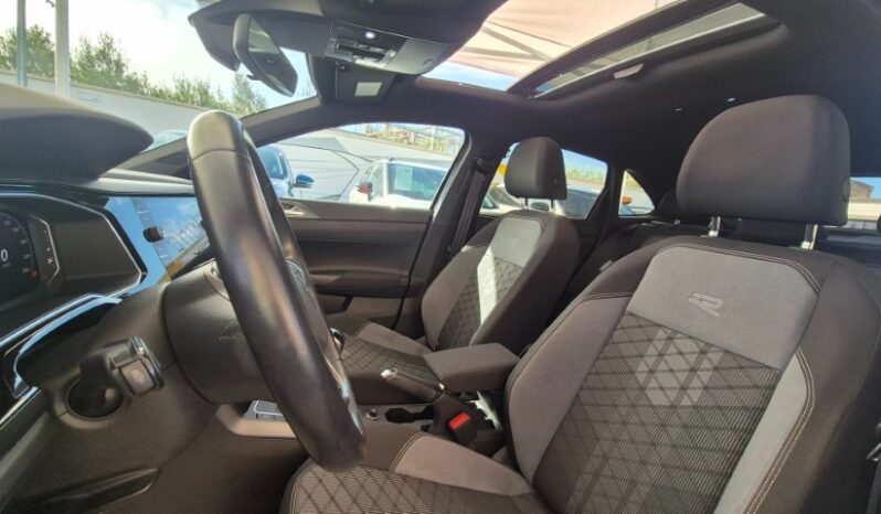 
								Volkswagen TAIGO TSI R-LINE (TETTUCCIO APRIBILE) 2022 completo									