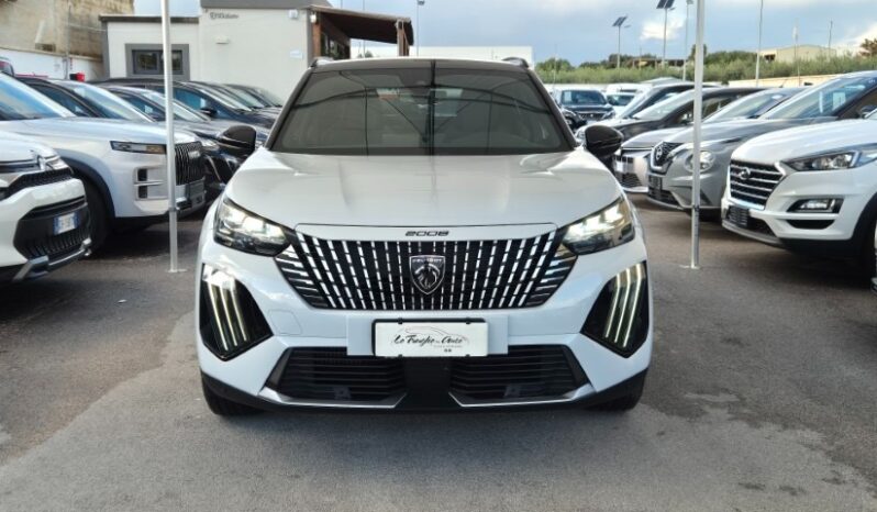 
								Peugeot 2008 EAT8 GT 2024 completo									